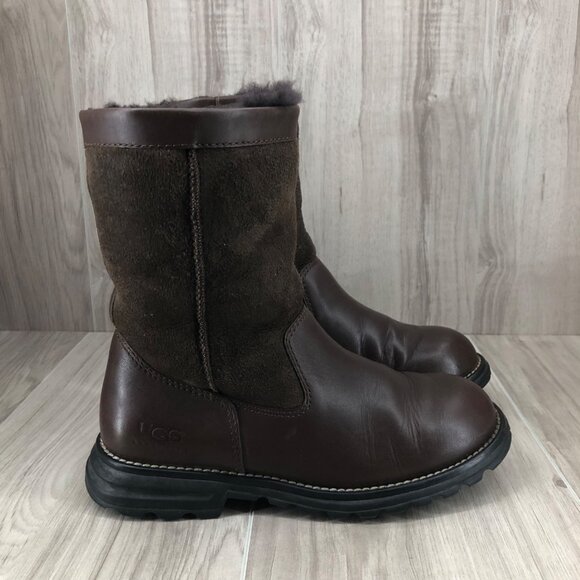 Ugg Boots Womens 6 Brooks Brown Leather and Suede Slip On Lined Winter - Picture 1 of 10